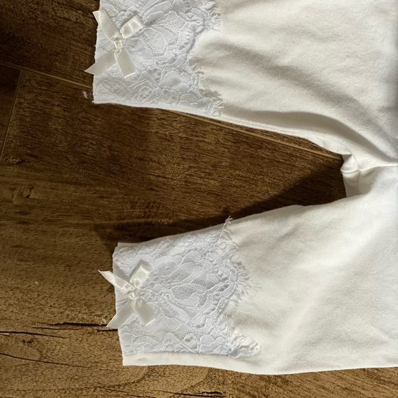 Nanette baby lace overlay top and matching leggings 0-3M - Picture 5 of 6